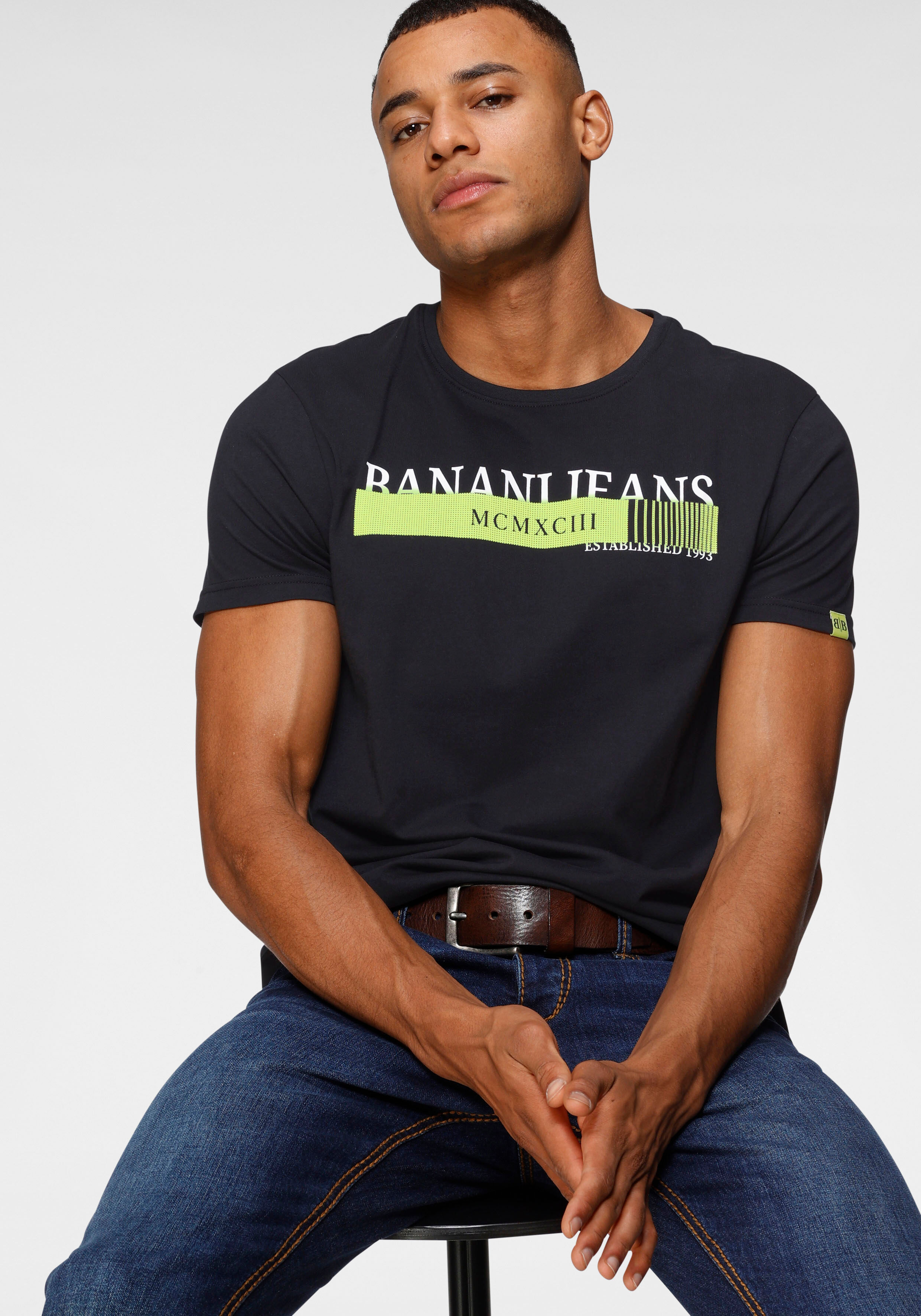 Bruno Banani T-Shirt, mit neonfarbenen Print schwarz  L (52/54) M (48/50) S (44/46) XL (56/58) XXL (60/62)