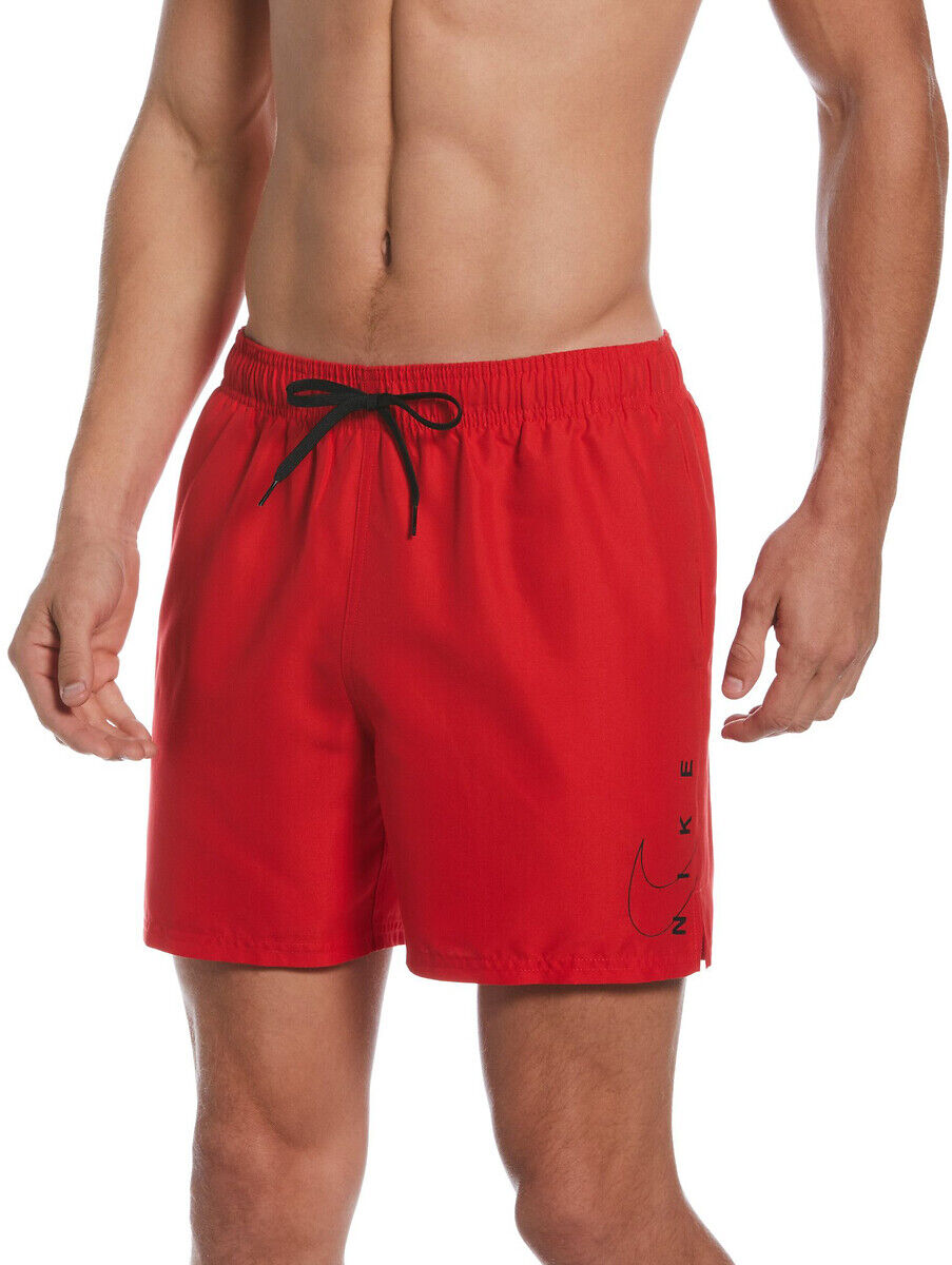 NIKE 5" Badeshorts, Logo am Oberschenkel SCHWARZ