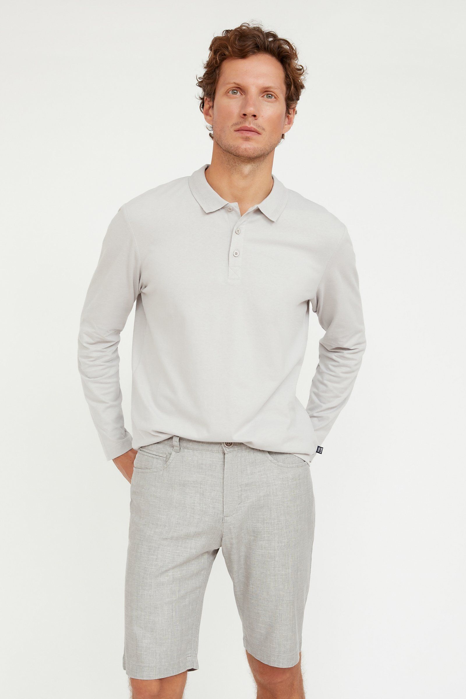 Finn Flare Langarmshirt mit trendigem Polokragen, hellgrau