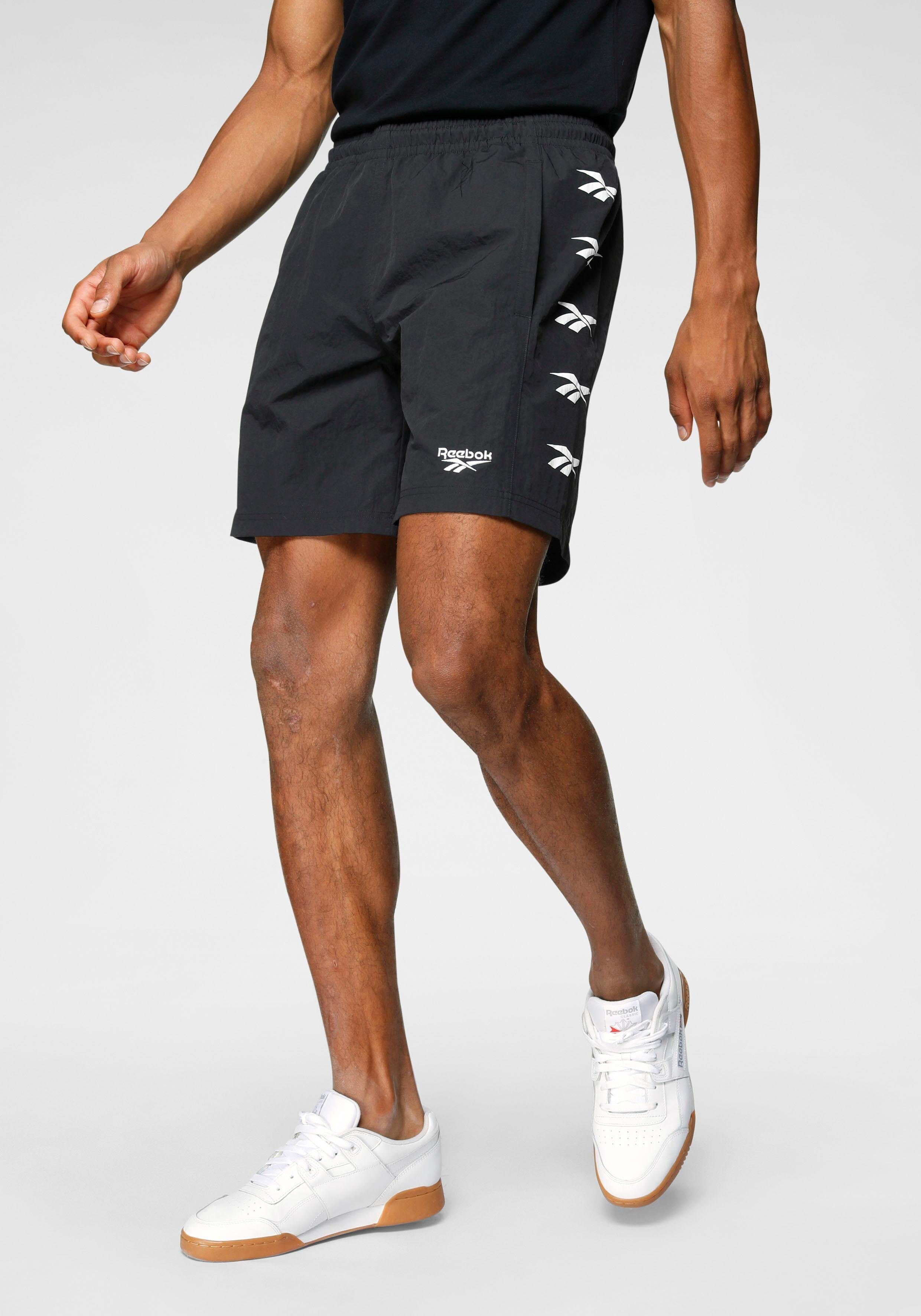 Reebok Classic Shorts »CL D WOVEN SHORT«, schwarz