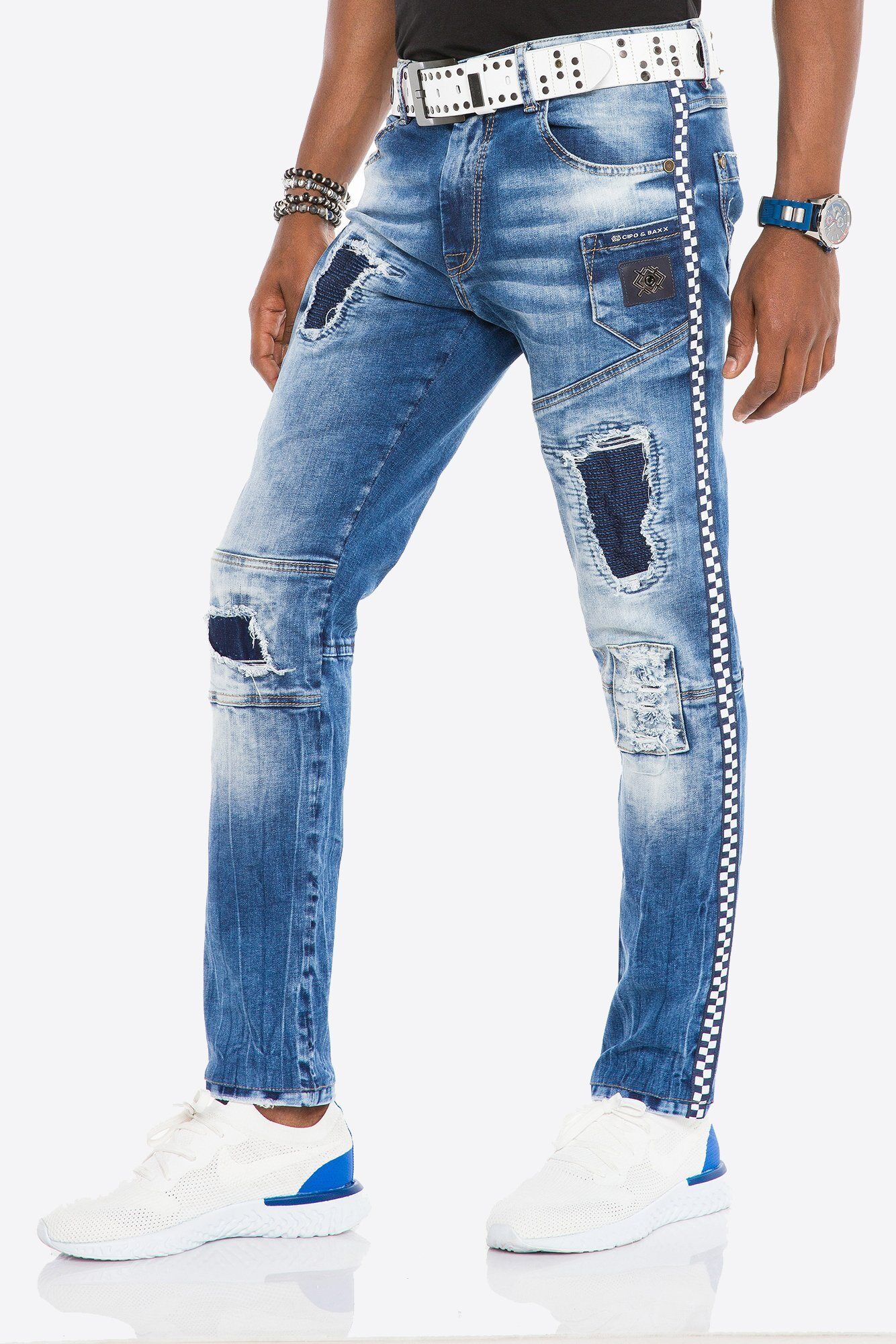 Cipo & Baxx Bequeme Jeans mit angesagten Ziernähten