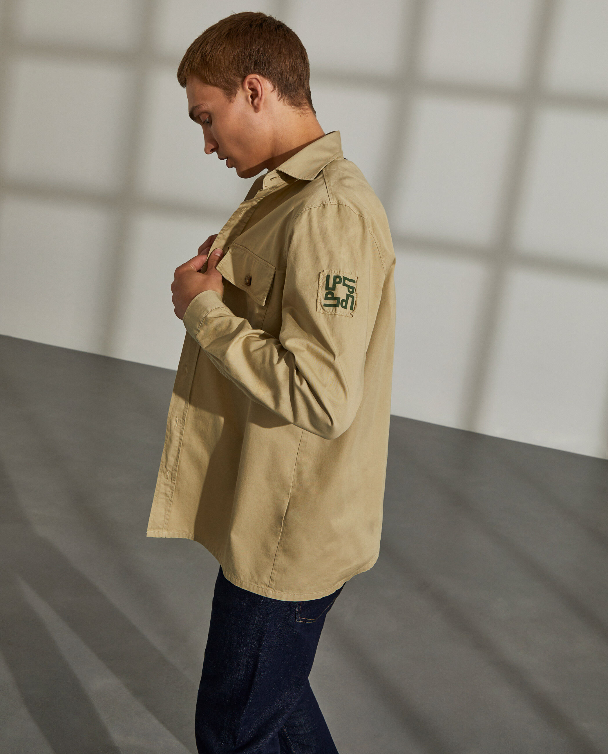 Lion of Porches Overshirt para hombre regular fit de algodón Beige