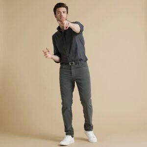 Pantalon droit 5 poches velours milleraies - BlancheporteTres confortable ! Le tomber de ce pantalon 5 poches en velours est parfait. Avec sa ceinture elastiquee sur les côtes, ce pantalon nous procure aisance et bien-etre tout au long de la journee.38Ver