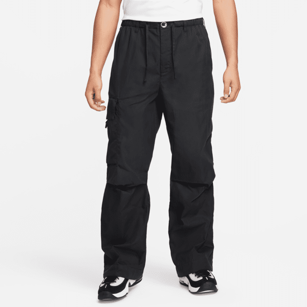 nike pantaloni cargo in tela cerata  sportswear tech pack – uomo - nero
