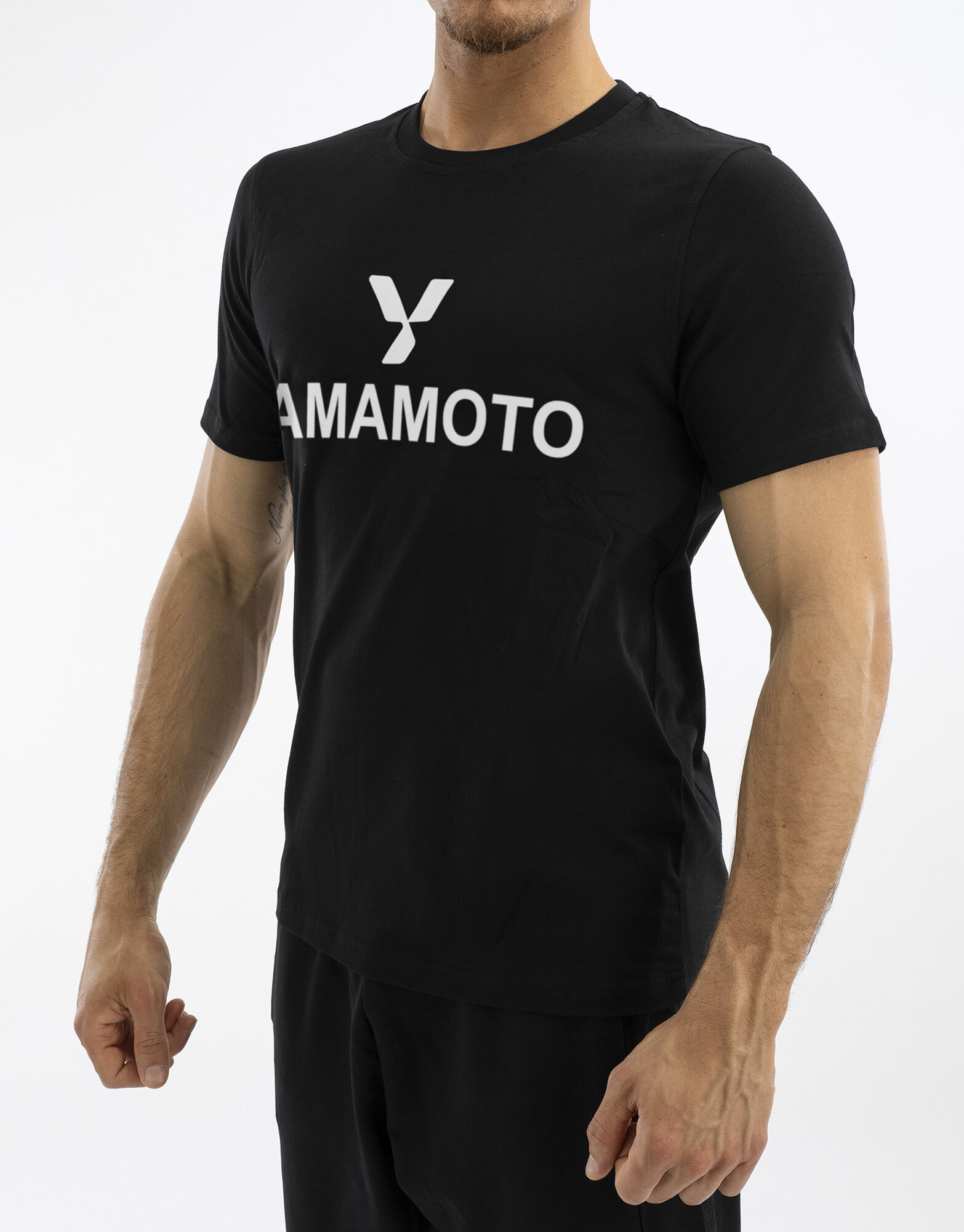 YAMAMOTO OUTFIT Man T-Shirt Colore: Nero Xxxl