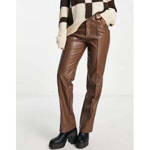 Stradivarius - Pantalon droit en imitation cuir - Marron Marron 32 female - Publicité