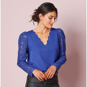 Blouse decollete festonne dos, manches dentelle - BlancheporteCette blouse a de quoi faire tourner les tetes : côte pile comme côte face elle arbore un decollete festonne, un lien a nouer au dos et de superbes manches en dentelle... Alors craquez et laiss