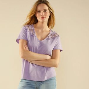 T-shirt fantaisie avec macrame - BlancheporteUn T-shirt OUI mais pas que...Vous aimerez la delicatesse de ses details aux epaules avec l'incrustation de macrame qui joue avec les transparences. Ce petit haut s'associera facilement avec toutes vos tenues c