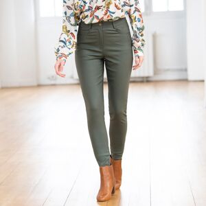 Pantalon fusele enduit tres extensible - BlancheporteVous mettre en valeur en vous offrant un confort absolu, voila la promesse de ce pantalon fusele ultra extensible et a l'aspect enduit seducteur. Un pull, une chemise... il va avec tout et on l'adore au