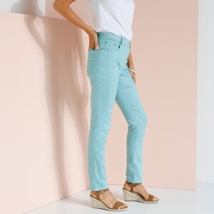 Pantalon stretch coutures affinantes - BlancheporteOffrez-vous une silhouette zero defaut avec ce pantalon cree avec des coutures decalees sur les côtes pour un effet affinant immediat. L'accessoire parfait? Une paire de talons et a vous la silhouette ela