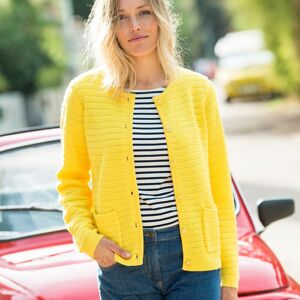 Cardigan maille fantaisie - BlancheporteUne maille, des boutons dorés et beaucoup de douceur : ce cardigan est une vraie pépite mode ! Façon veste sur un tee-shirt accompagné d'un jean, ou sur une robe, il se portera toute l'année.46/48Jaune - Publicité