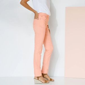 Pantalon stretch coutures affinantes - BlancheporteOffrez-vous une silhouette zéro défaut avec ce pantalon créé avec des coutures décalées sur les côtés pour un effet affinant immédiat. L'accessoire parfait? Une paire de talons et à vous la silhouette éla - Publicité