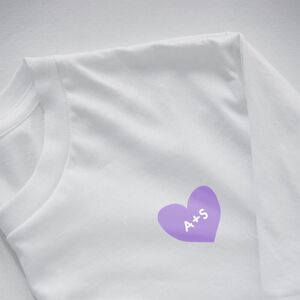 cadeauxfolies T-shirt personnalisé Cœur avec initiales, Cadeau romantique, Cadeau mariage - Publicité