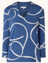 Hobbs Aimee top van jersey met print en V-hals - Staalblauw