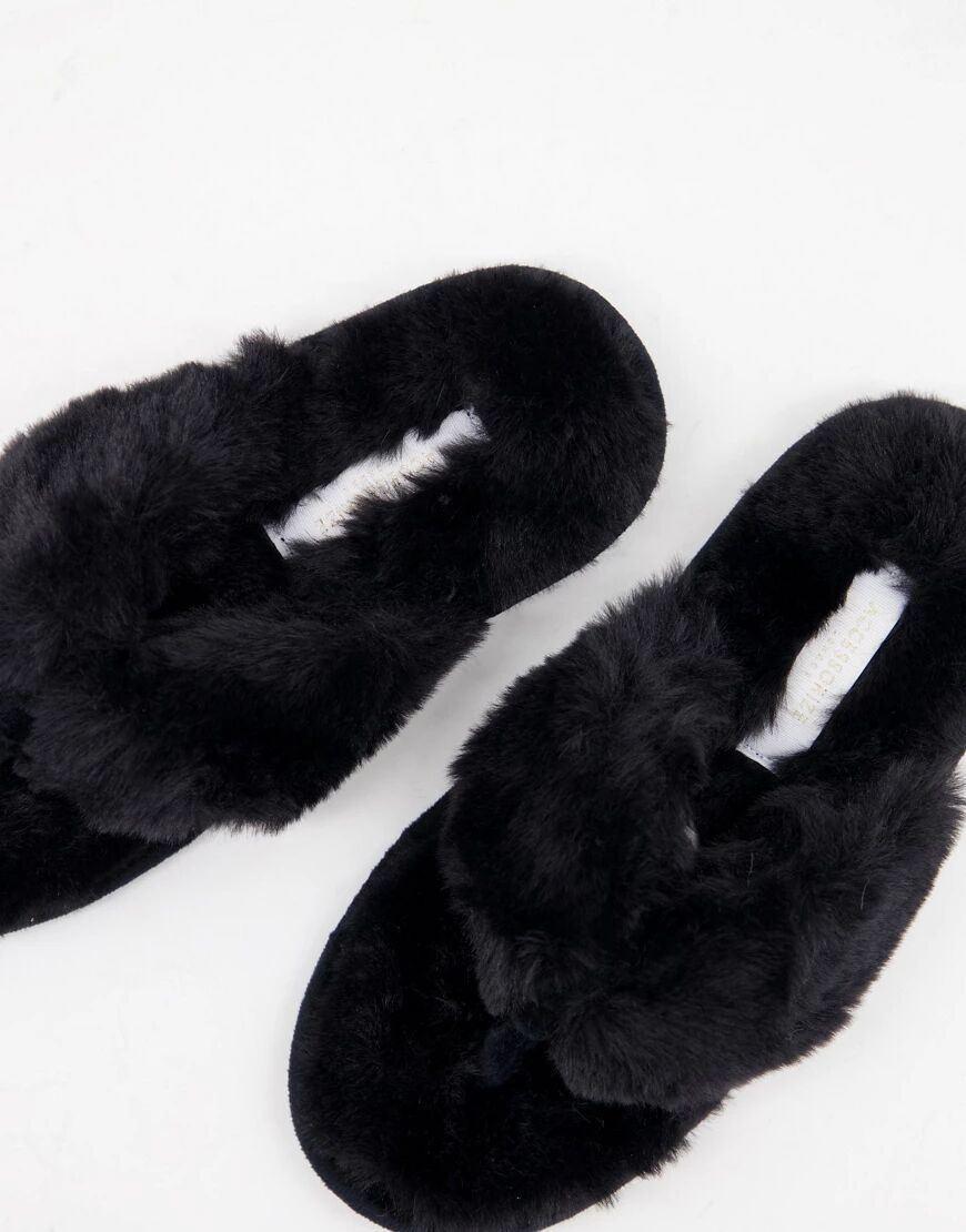 Accessorize fluffy flip flop slipper in black  Black