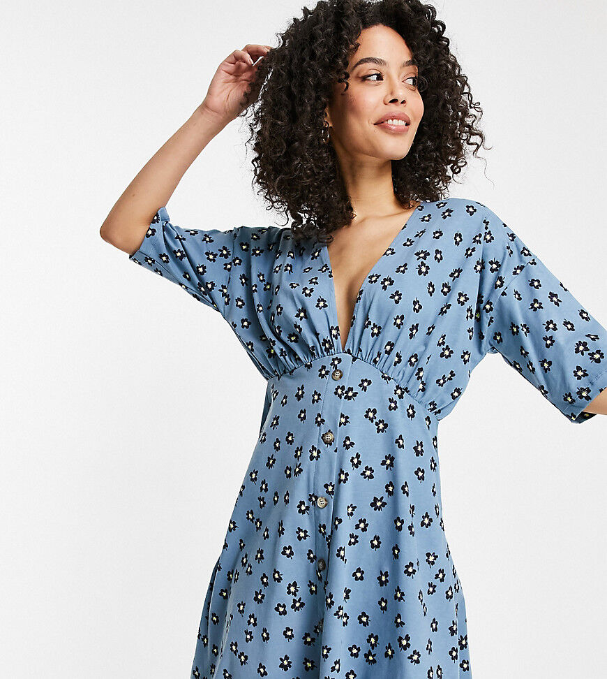 ASOS Tall ASOS DESIGN Tall tea dress with horn buttons in blue base floral  Blue