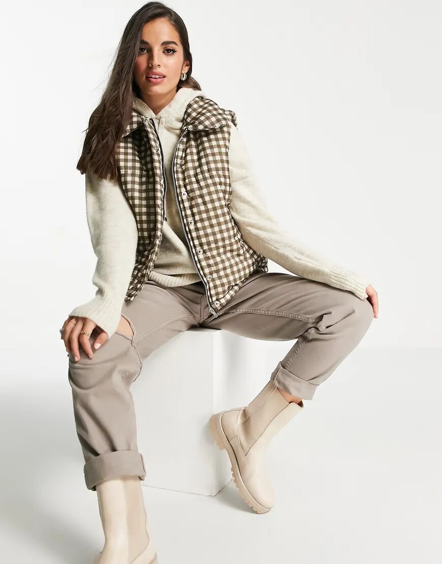 Daisy Street cropped puffer gilet in gingham with collar-Brown  Brown