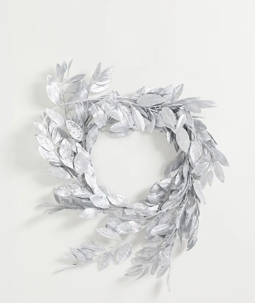 Ginger Ray foliage garland in silver  Silver