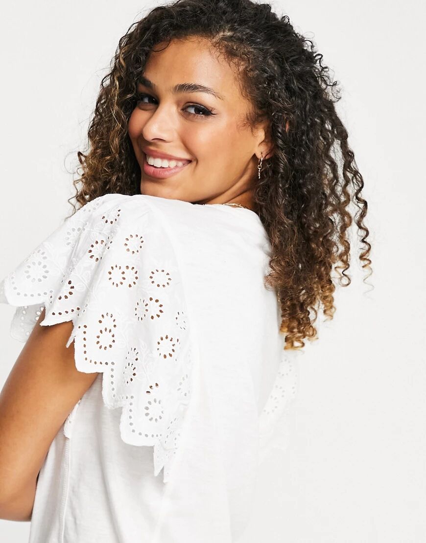 JDY short sleeve lace detail jersey t shirt in cream-White  White