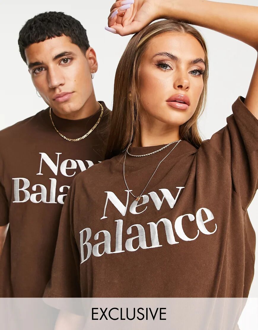 New Balance Cookie t-shirt in brown and beige  Brown