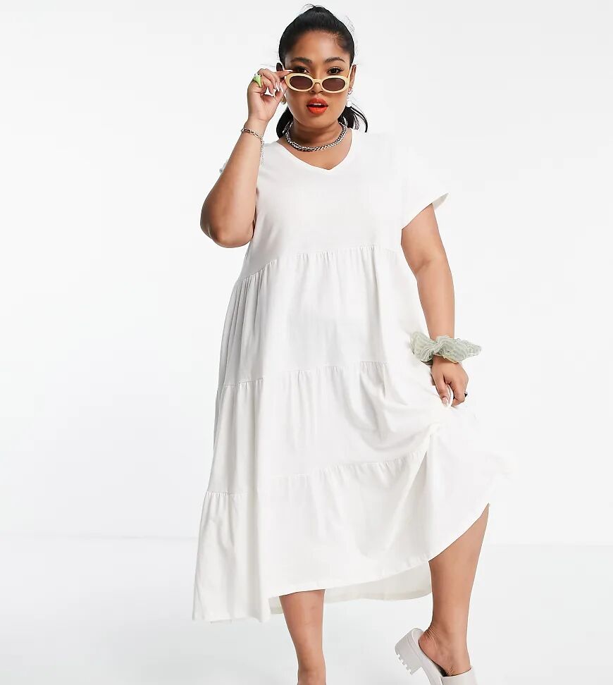 Noisy May Curve v-neck tiered midi dress in white  White