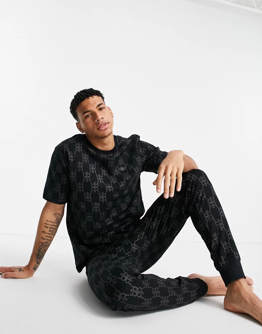 River Island lounge t-shirt & jogger set in black  Black