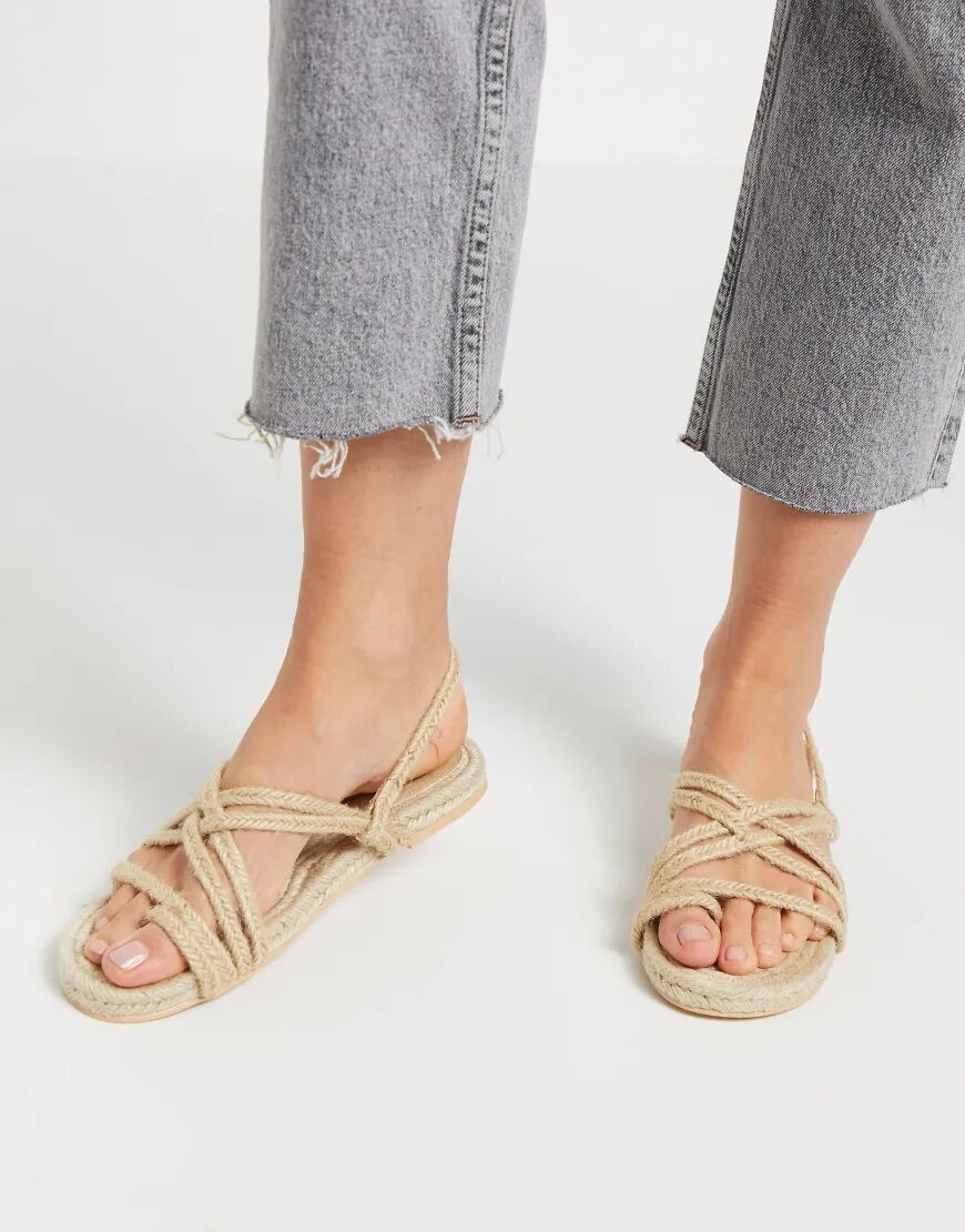 Truffle Collection woven toe loop flat sandals in natural-Neutral  Neutral