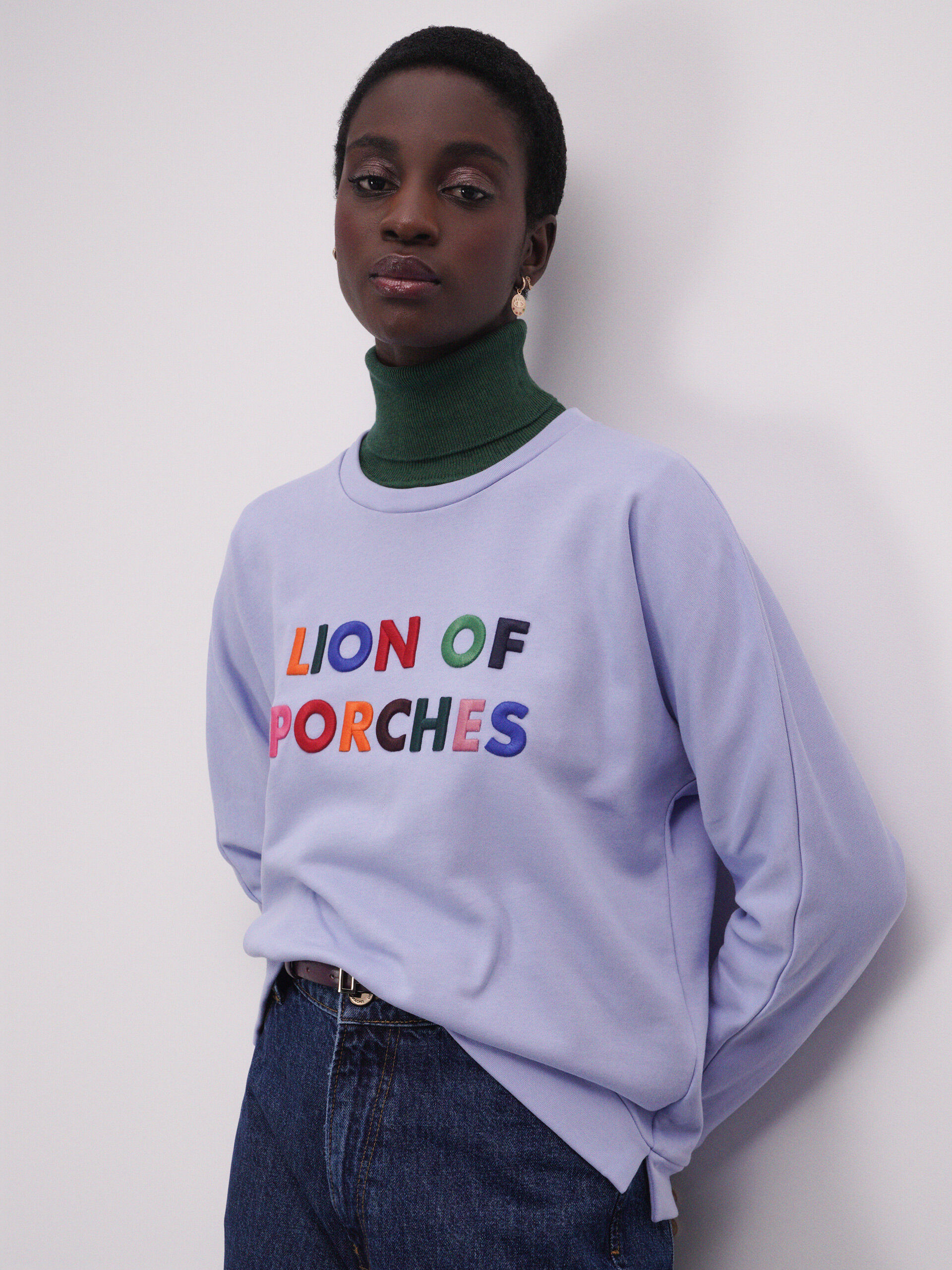 Lion of Porches Sweatshirt com bordado multicolor Azul Claro