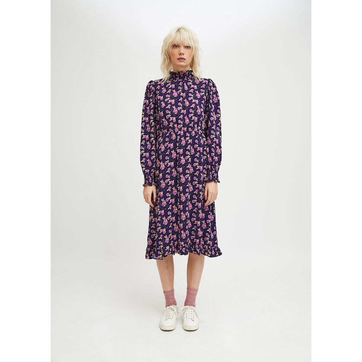 Compania Fantastica Vestido midi, gola subida, estampado   Violeta