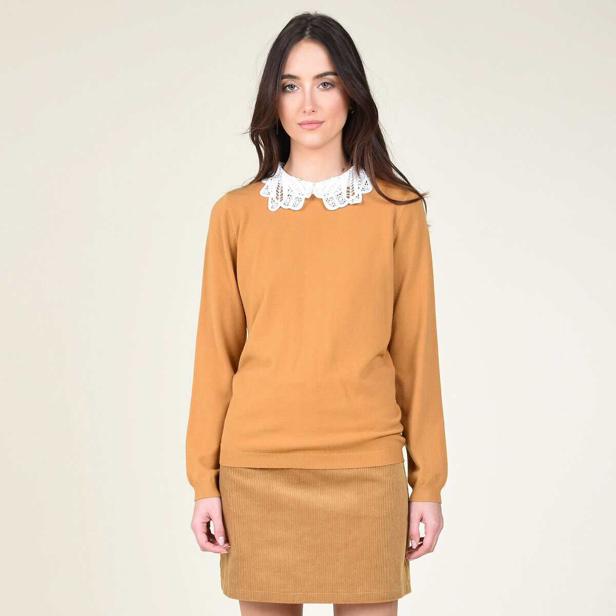 Molly Bracken Camisola de malha fina, gola com renda   Ocre