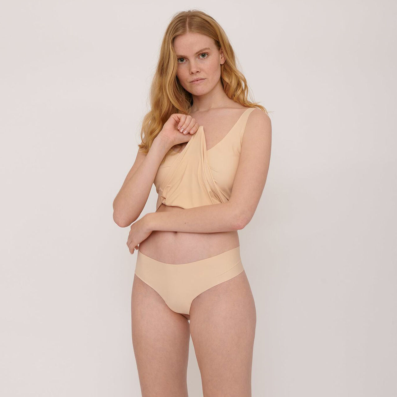 ORGANIC BASICS Sada 2 ks – Tangá Invisible Cheeky Thong – S