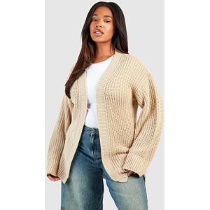 boohoo Plus Chunky Soft Knit Edge To Edge Cardigan