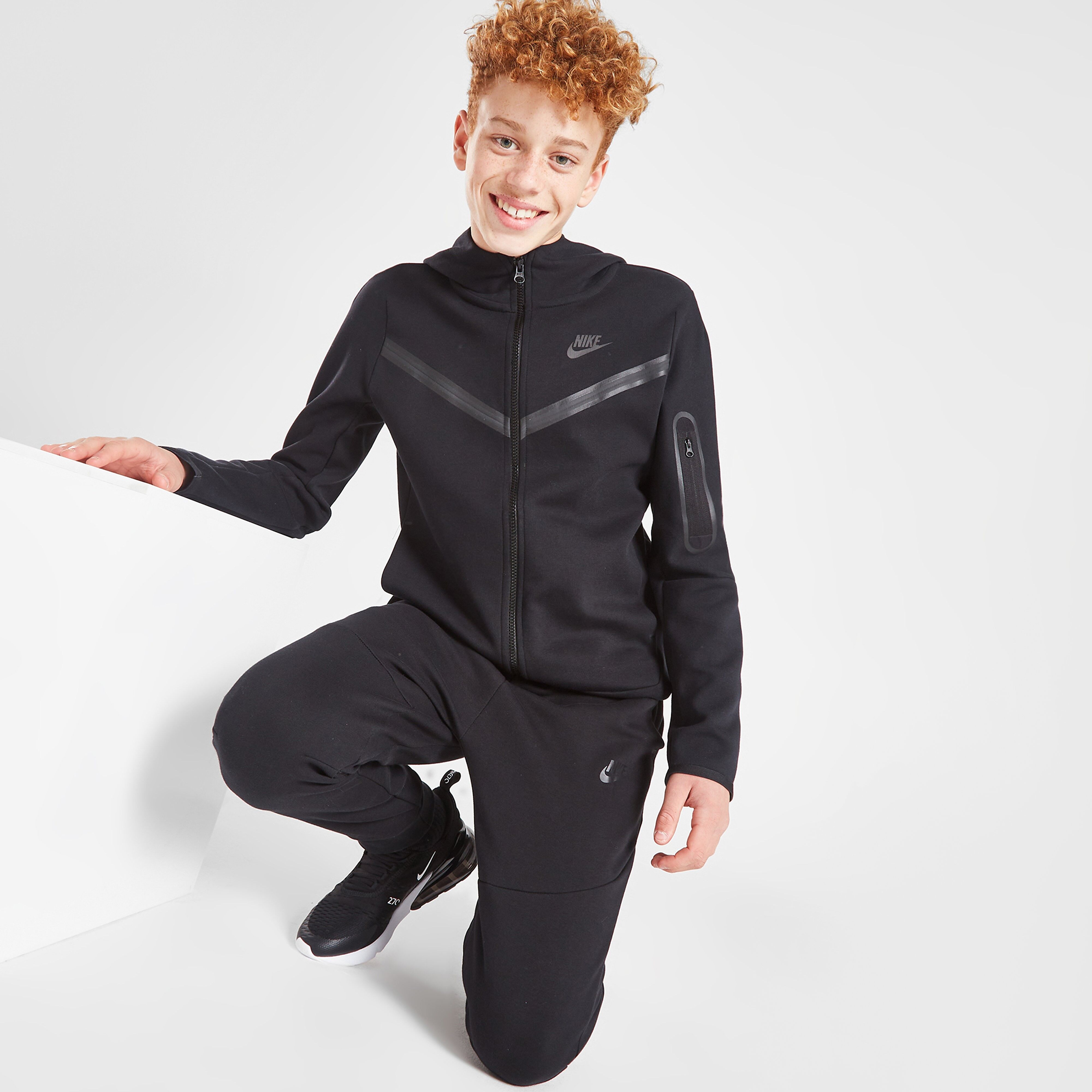 Nike Tech Fleece Hoodie Junior - Black - Kids  size: 7-8Y