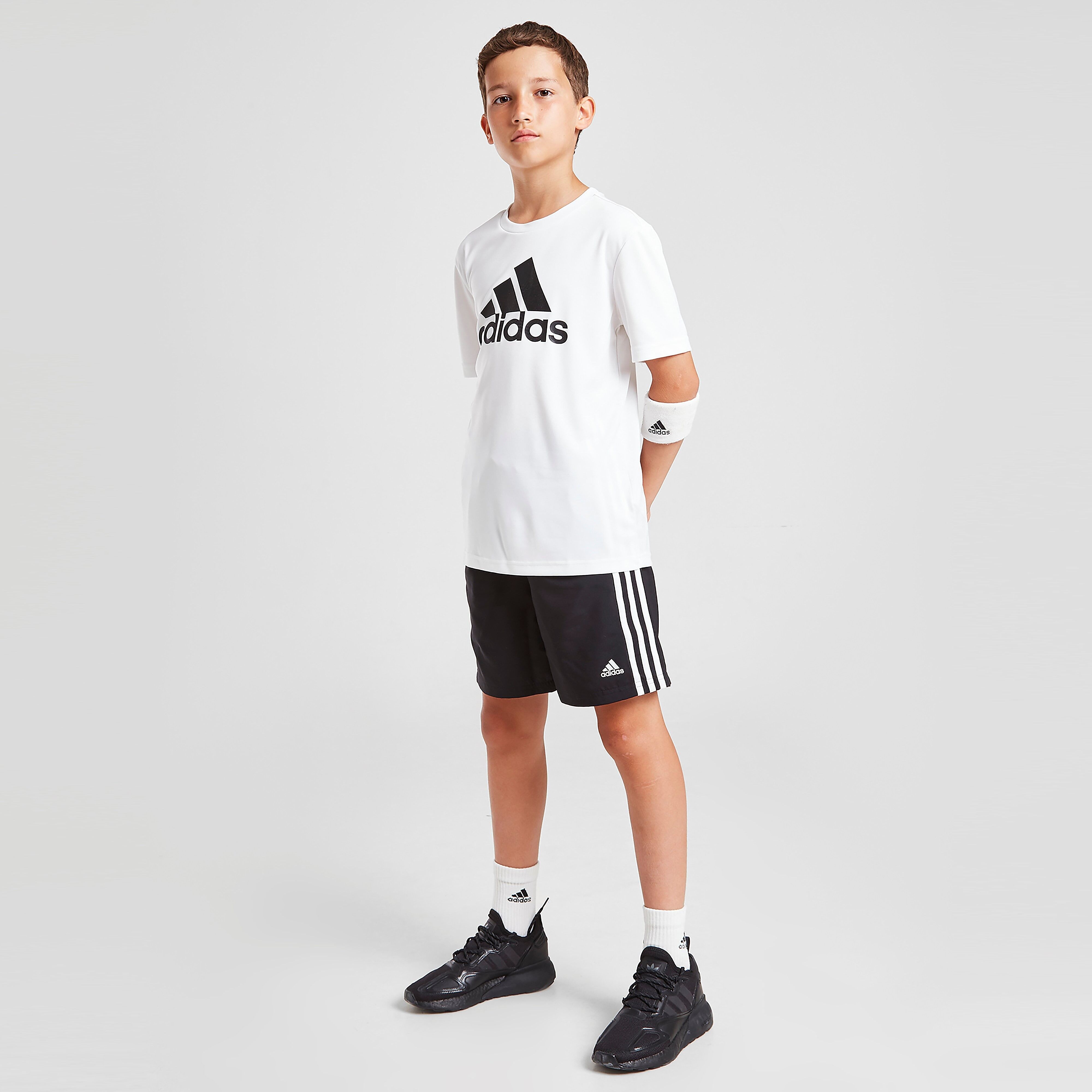 adidas Badge of Sport Big Logo T-Shirt Junior - White - Kids  size: 7-8Y