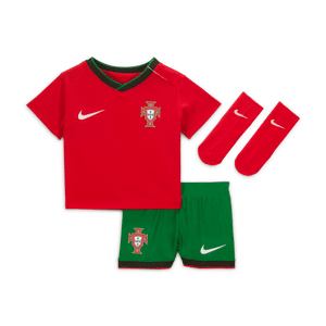 Portugal 2024 Stadium Home Dreiteiliges Nike Replika Fußballtrikot-Set für Babys und Kleinkinder - Rot - 24-36M