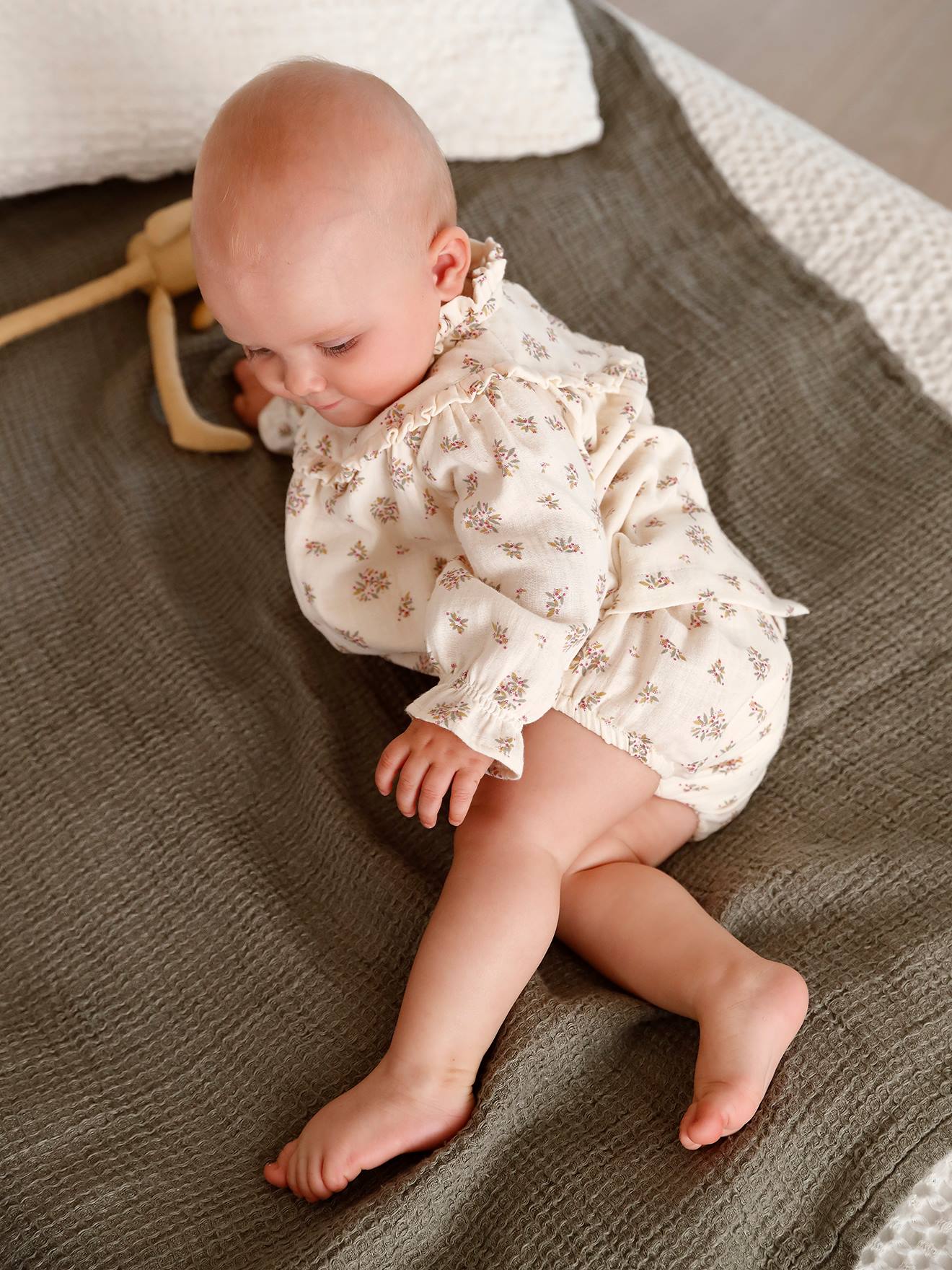 VERTBAUDET Vestido de gasa de algodón con pantalón bombacho, bebé beige medio estampado