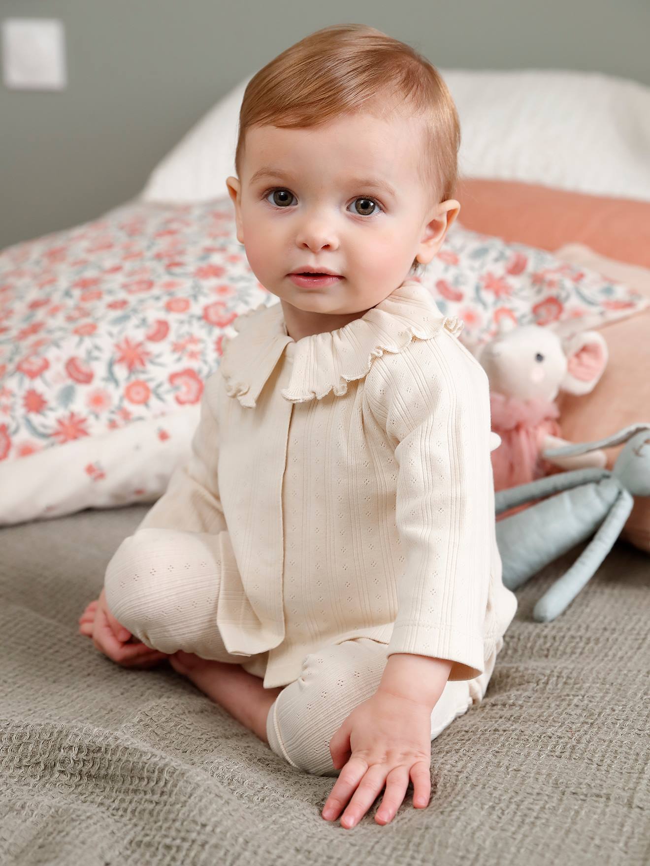 VERTBAUDET Conjunto de punto calado de camiseta y pantalón, bebé beige claro liso