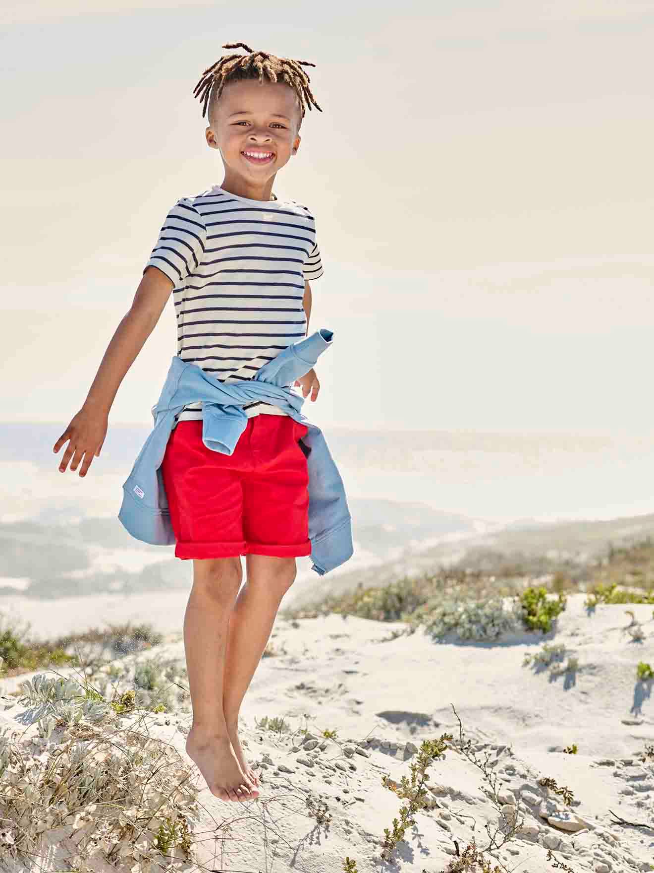 VERTBAUDET Bermudas chino para niño rojo