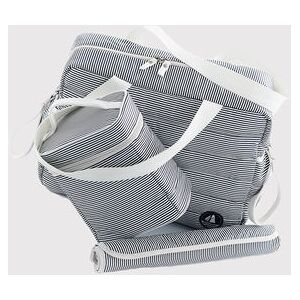 Petit Bateau Lot compose de 1 sac a langer, 1 sac isotherme et 1 tapis a langer en nylon. Blanc Lot TU