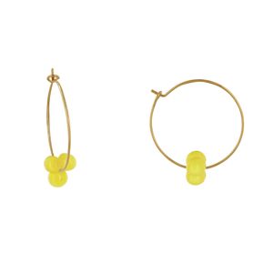 LES POULETTES BIJOUX Boucles d'Oreilles Creoles Laiton Fermee et Bouquet de Perles de Verre - Jaune