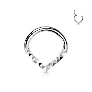 Piercing Street Piercing oreille anneau segment acier chirurgical chevrons pyramides - Argente