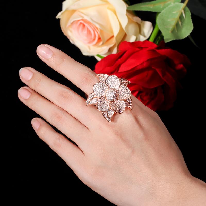 Whale-Wish CMM Statement Golden Luxury Cubic Zirconia Big Geometric Flower Wedding Party Rings for Women Bridal Dress Accessories