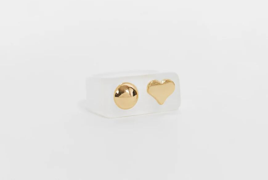 DesignB London resin ring with gold ball and heart in white  White