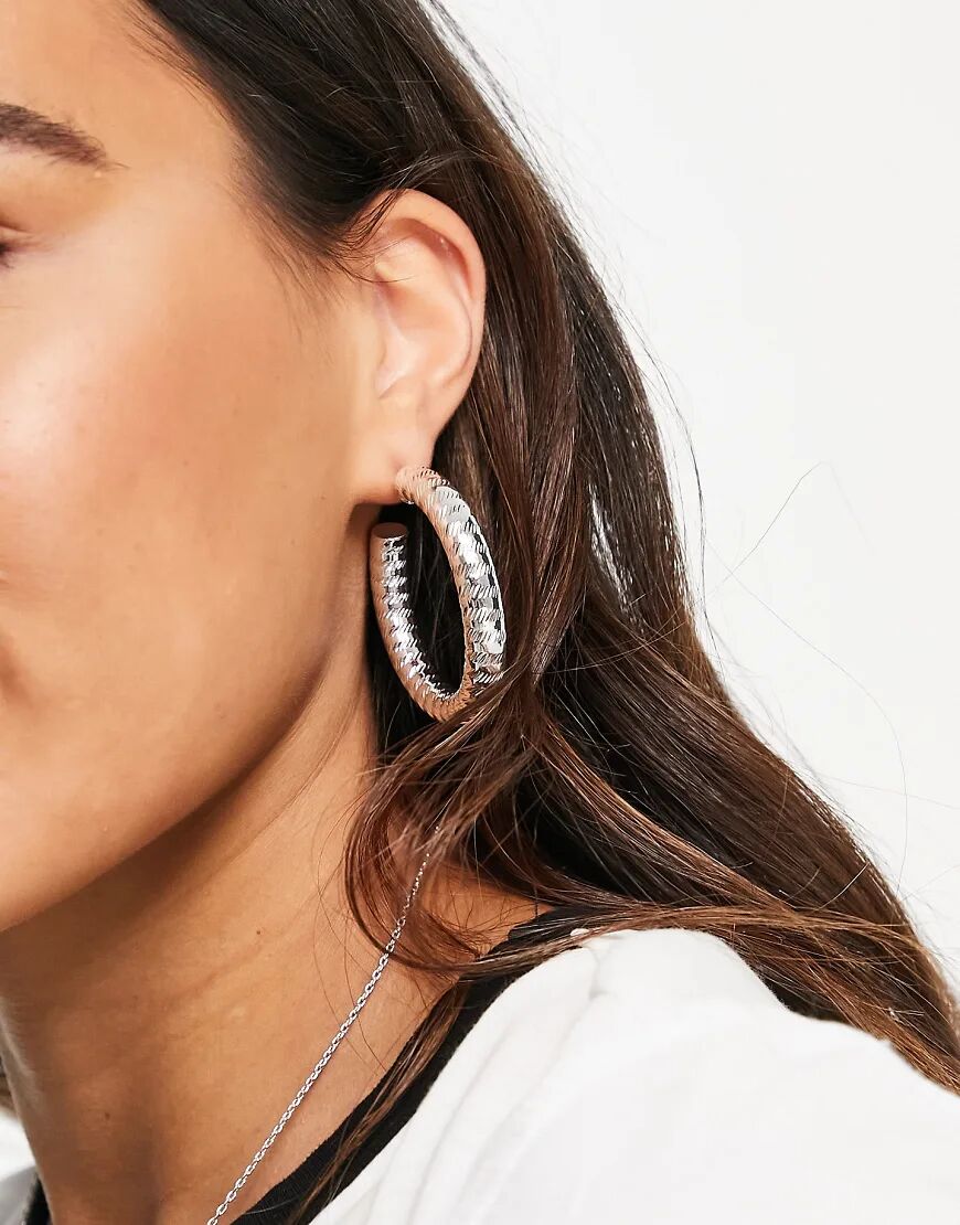 Pieces chunky textured hoop earrings in silver-Gold  Gold