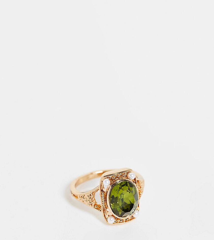 Reclaimed Vintage inspired ring with green stone and antique detailing in gold  Gold