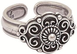 Ring, oksidert m. krus artnr: 377 100