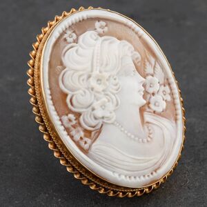 Pre-Owned 9ct Yellow Gold Cameo Oval Brooch 4113076