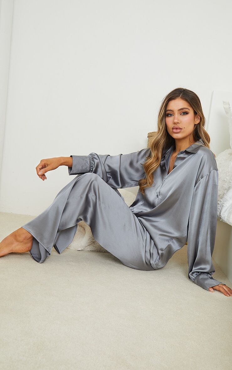 PrettyLittleThing Charcoal Grey Oversized Long Satin PJ Set  - Charcoal Grey - Size: 10