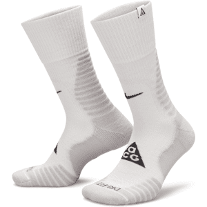 Nike ACGGepolsterte Outdoor-Crew-Socken - Weiß - 34-38