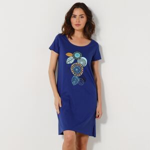 Chemise de nuit courte manches courtes motif rosaces - BlancheporteInspire des tendances ethniques, on craque pour le motif aux teintes bleutees qui apaise et donne des envies d'ailleurs...Impossible donc de resister a cette chemise de nuit forme tee-sh